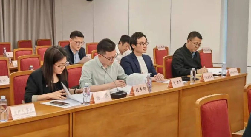 市民政局局长办公会议邀请公众代表列席，共议本市康复辅助器具产业高质量发展